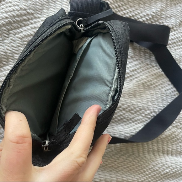 MEC cross body bag - Picture 7 of 7